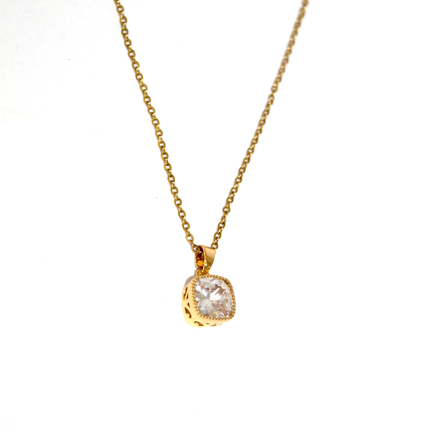 Anti-Tarnish Pendant | Golden